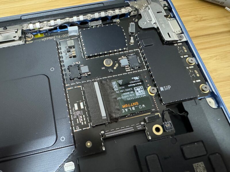 Snapdragon Xシリーズを搭載！ 第7世代 Surface LaptopのSSD交換方法