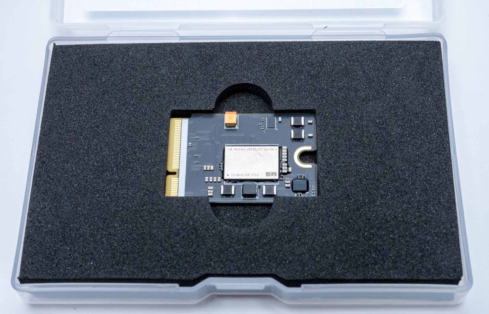 M4 mac mini 256GBモデルのSSDを1TBに換装する方法