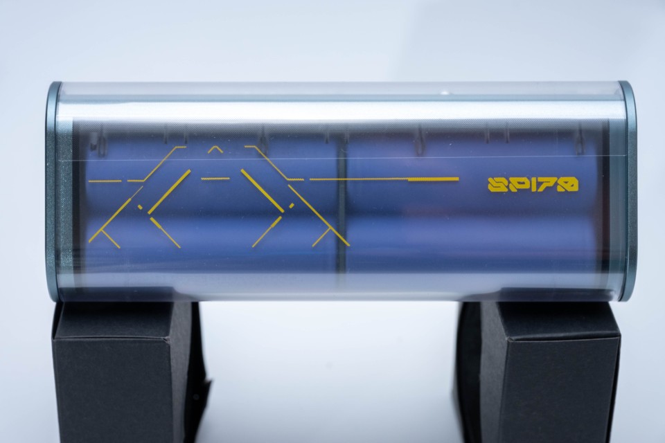 スケルトンボディが癖に刺さるモバイルバッテリー、Sharge Shargeek 170 Power Bankを試してみた