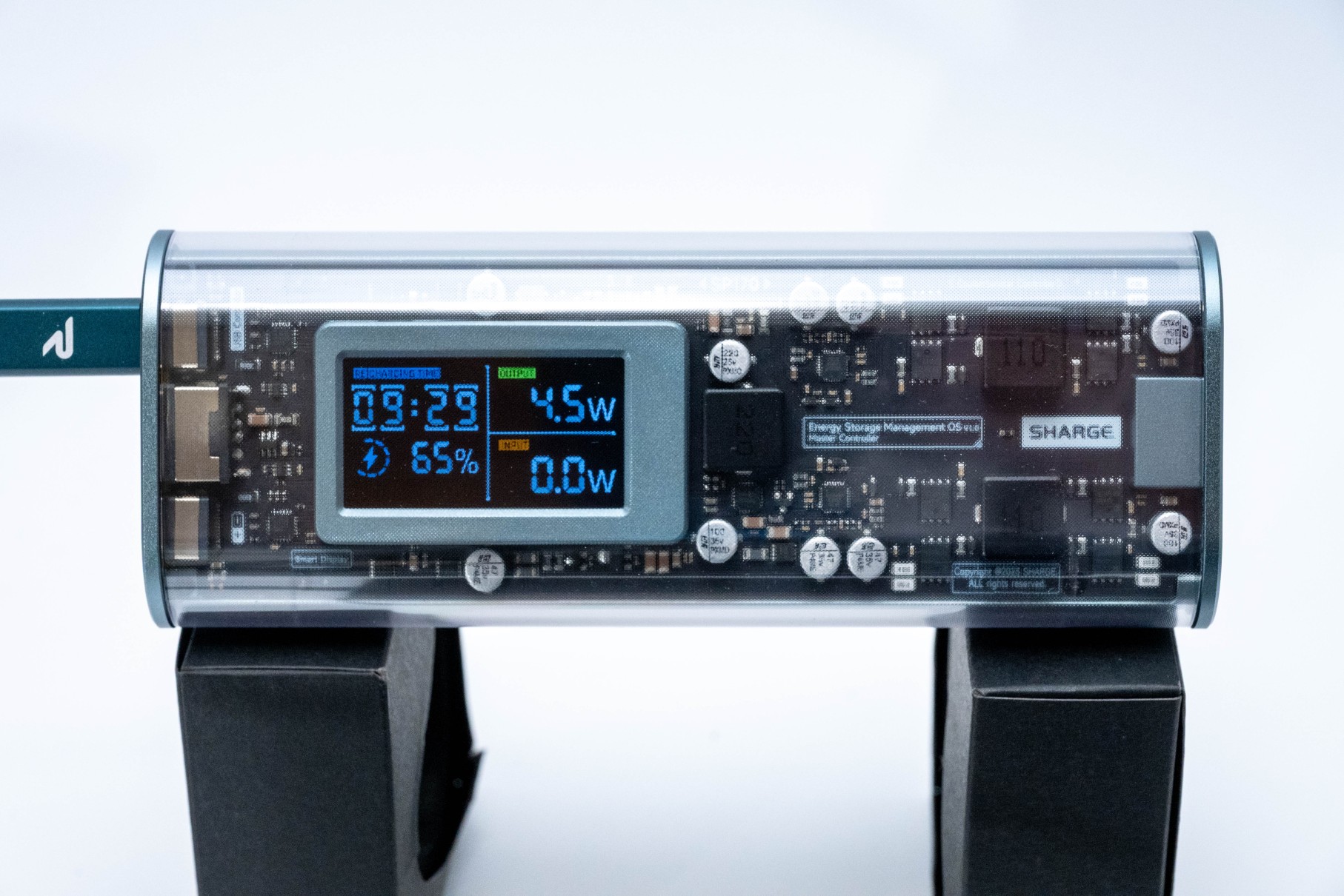 スケルトンボディが癖に刺さるモバイルバッテリー、Sharge Shargeek 170 Power Bankを試してみた