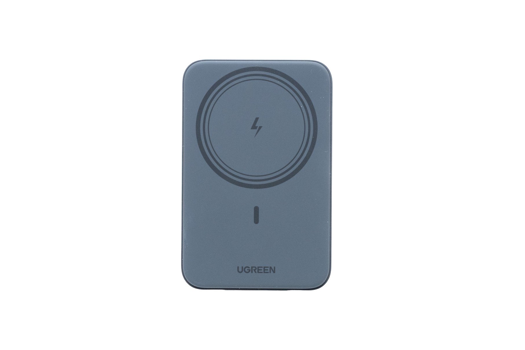 「新生活は、満電のスタートから」、新生活にぴったりな充電セット